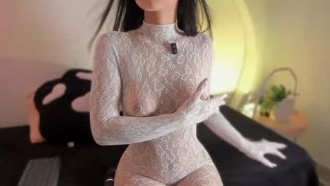 Katy  IGPeach kat666 online show from May 25, 12:00 pm