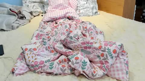 Miss Katie online show from February 14, 10:56 am