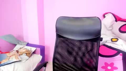 katiuska_doll_squirt online show from April 3, 11:52 am