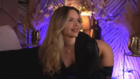 KatJolie online show from February 9, 7:40 pm