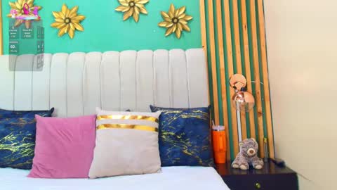 Snapshot of katlyn_martins chatting on March 2, 5:14 pm K A T L Y N online show from March 2, 5:14 pm