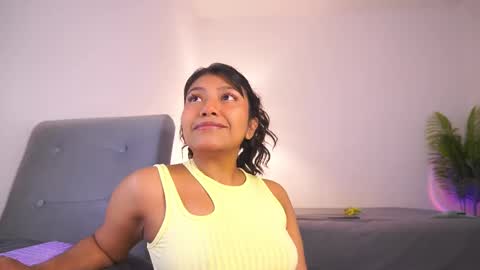 Snapshot of katnees_correa chatting on January 16, 7:34 am Follow me on instagram and twitter as correaktnees online show from January 16, 7:34 am