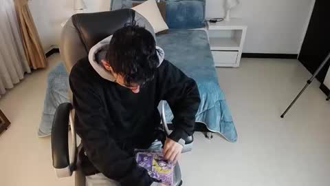 Snapshot of katnia_and_marcuz chatting on February 7, 12:39 pm Katnia and Marcuz online show from February 7, 12:39 pm