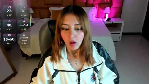 Snapshot of katnia_and_marcuz chatting on October 6, 12:13 pm Katnia and Marcuz online show from October 6, 12:13 pm