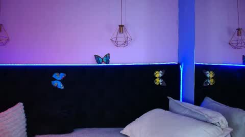 .... Katniss .... online show from April 8, 1:55 pm