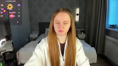 Katrina Bail online show from March 29, 1:16 am