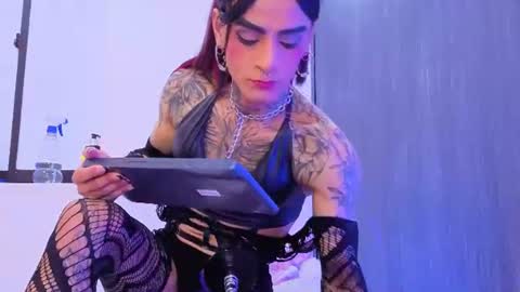 katrina_blaze online show from July 5, 4:19 am