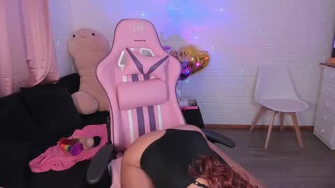 Snapshot of katrinaa__ chatting on March 9, 3:32 am katrinaa__ online show from March 9, 3:32 am