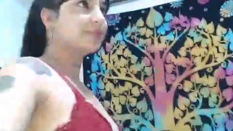 Snapshot of katrinas33 chatting on February 4, 6:25 am katrinas33 online show from February 4, 6:25 am