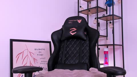 Katrin online show from January 5, 11:01 pm