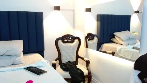 Snapshot of kattagoez chatting on January 25, 2:37 am kattagoez online show from January 25, 2:37 am