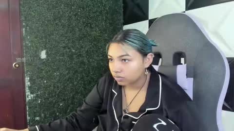 katteyes_ online show from March 22, 7:39 pm