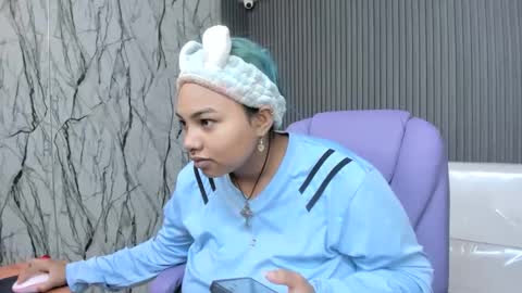 katteyes_ online show from March 27, 7:35 pm