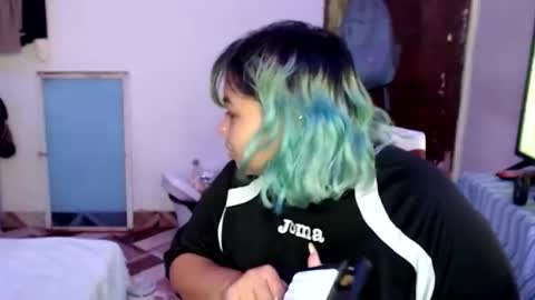 katteyes_ online show from May 25, 9:10 pm
