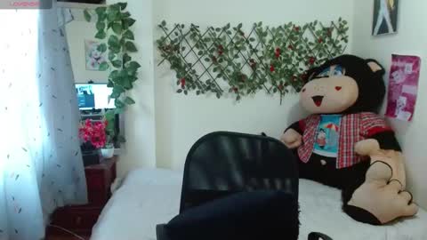 Snapshot of kattleyaeyes chatting on February 16, 9:48 pm Katy online show from February 16, 9:48 pm