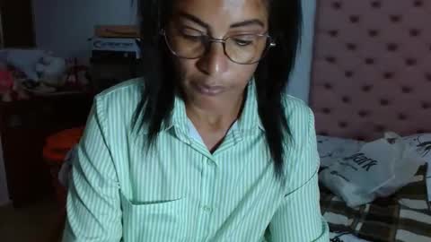 Snapshot of kattleyagray chatting on March 6, 12:43 am KattleyaGrey online show from March 6, 12:43 am