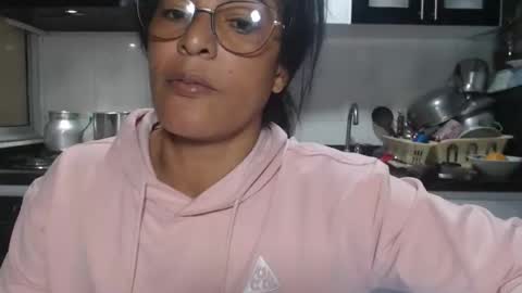 Snapshot of kattleyagray chatting on January 7, 7:38 pm KattleyaGrey online show from January 7, 7:38 pm