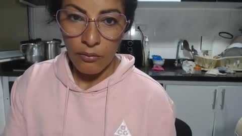 Snapshot of kattleyagray chatting on February 27, 8:42 pm KattleyaGrey online show from February 27, 8:42 pm