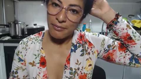 Snapshot of kattleyagray chatting on February 28, 7:26 pm KattleyaGrey online show from February 28, 7:26 pm