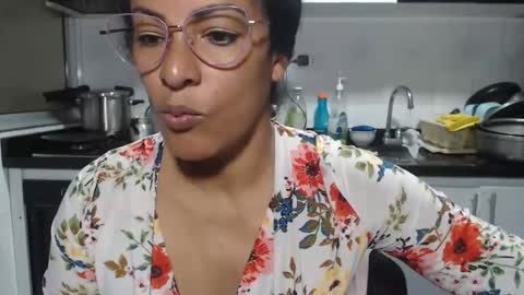 Snapshot of kattleyagray chatting on March 1, 10:06 am KattleyaGrey online show from March 1, 10:06 am