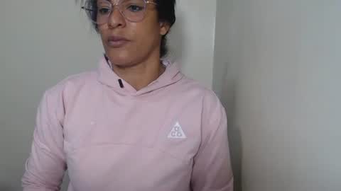 KattleyaGrey online show from July 2, 11:00 pm