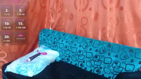 Snapshot of katty_skrim chatting on January 23, 4:09 am katty skrim online show from January 23, 4:09 am