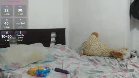 Snapshot of katty_skrim chatting on March 7, 4:35 am katty skrim online show from March 7, 4:35 am