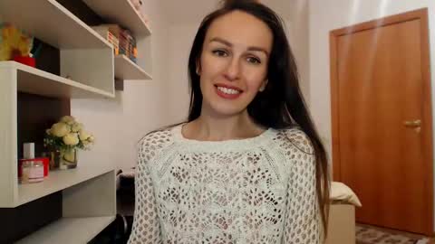 Snapshot of kattysapphire chatting on December 6, 3:00 pm KattySapphire online show from December 6, 3:00 pm