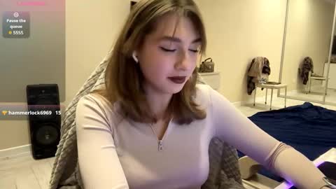 Olivia online show from March 21, 8:23 pm