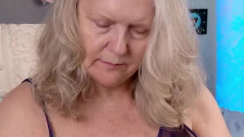 katy_nicole online show from April 18, 6:56 pm