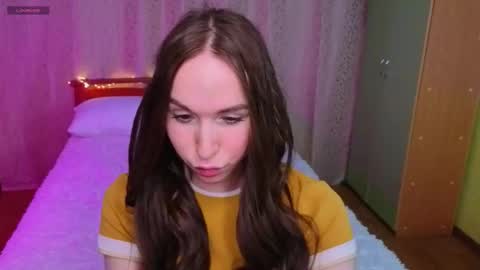 Snapshot of katy_st_james chatting on February 12, 12:00 pm katy_st_james online show from February 12, 12:00 pm