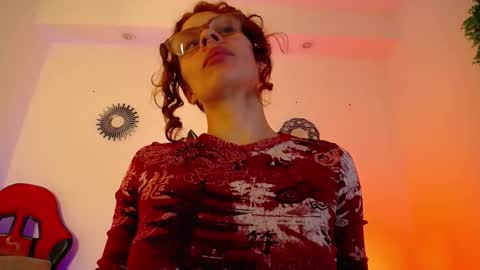 Snapshot of katy_van chatting on November 21, 9:02 pm Katy Van online show from November 21, 9:02 pm