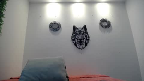 Snapshot of katy_van chatting on November 24, 8:52 pm Katy Van online show from November 24, 8:52 pm