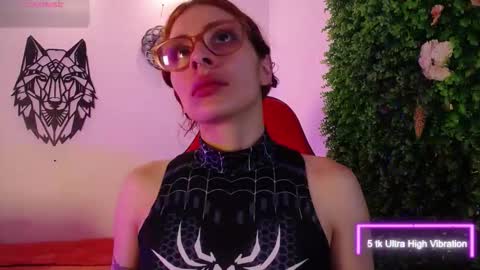 Snapshot of katy_van chatting on January 12, 8:58 pm Katy Van online show from January 12, 8:58 pm