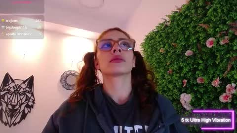 Snapshot of katy_van chatting on January 13, 9:03 am Katy Van online show from January 13, 9:03 am