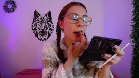 Snapshot of katy_van chatting on January 31, 9:13 pm Katy Van online show from January 31, 9:13 pm