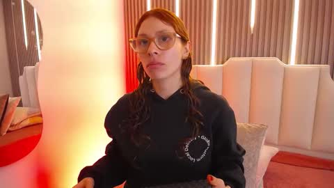 Snapshot of katy_van chatting on February 8, 8:45 pm Katy Van online show from February 8, 8:45 pm