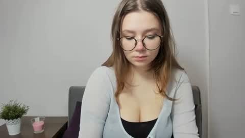 Katy online show from November 6, 4:19 pm