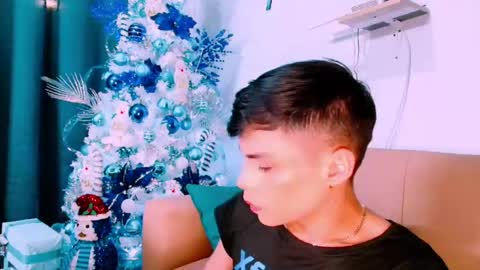 KATY online show from December 19, 8:34 am