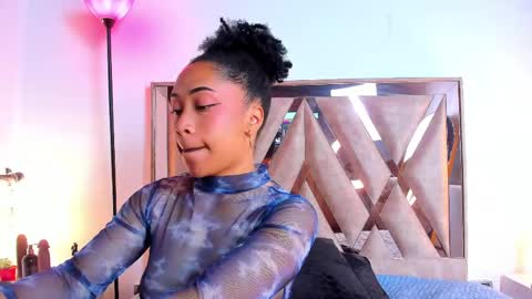 katyortiz online show from May 23, 11:47 am