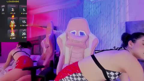 Snapshot of katyparisi chatting on March 1, 7:49 pm Katy Parisi online show from March 1, 7:49 pm