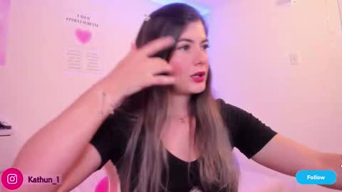 Snapshot of katys_world chatting on March 4, 12:27 am Katy online show from March 4, 12:27 am