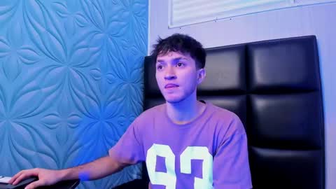 Snapshot of kavencastro chatting on May 13, 1:47 am kavencastro online show from May 13, 1:47 am