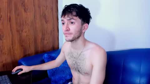 Snapshot of kavencastro chatting on June 25, 4:56 am kavencastro online show from June 25, 4:56 am