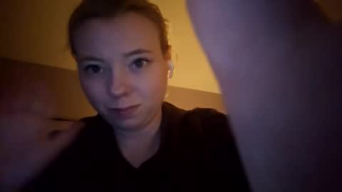 Snapshot of kawaiibelle chatting on March 4, 3:56 am KawaiiBelle online show from March 4, 3:56 am
