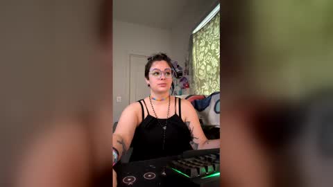 Snapshot of kawaiicvnt420 chatting on May 23, 3:38 pm kawaiicvnt420 online show from May 23, 3:38 pm