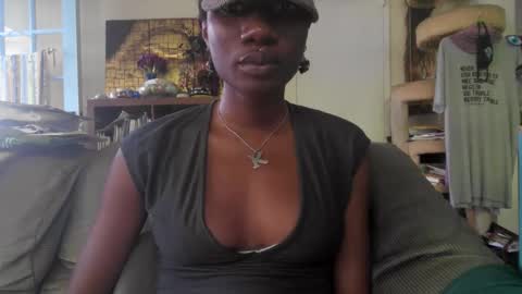 Snapshot of kawaiistrfkr chatting on March 3, 1:34 am kawaiistrfkr online show from March 3, 1:34 am