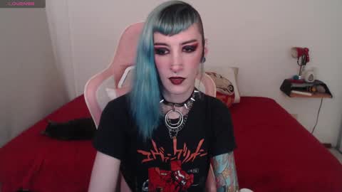 luna   online show from February 12, 3:29 am