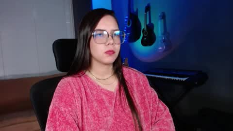 Kay online show from February 3, 7:08 pm