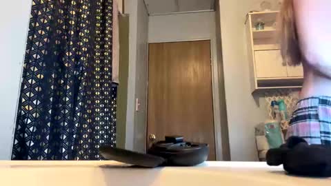 kay_la online show from November 26, 11:11 am